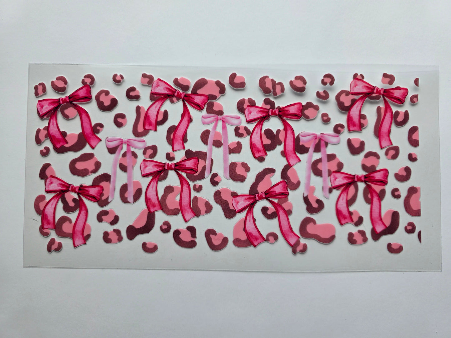 Pink bow with leapord print cup wrap