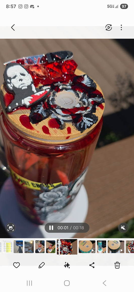 Decorated lid